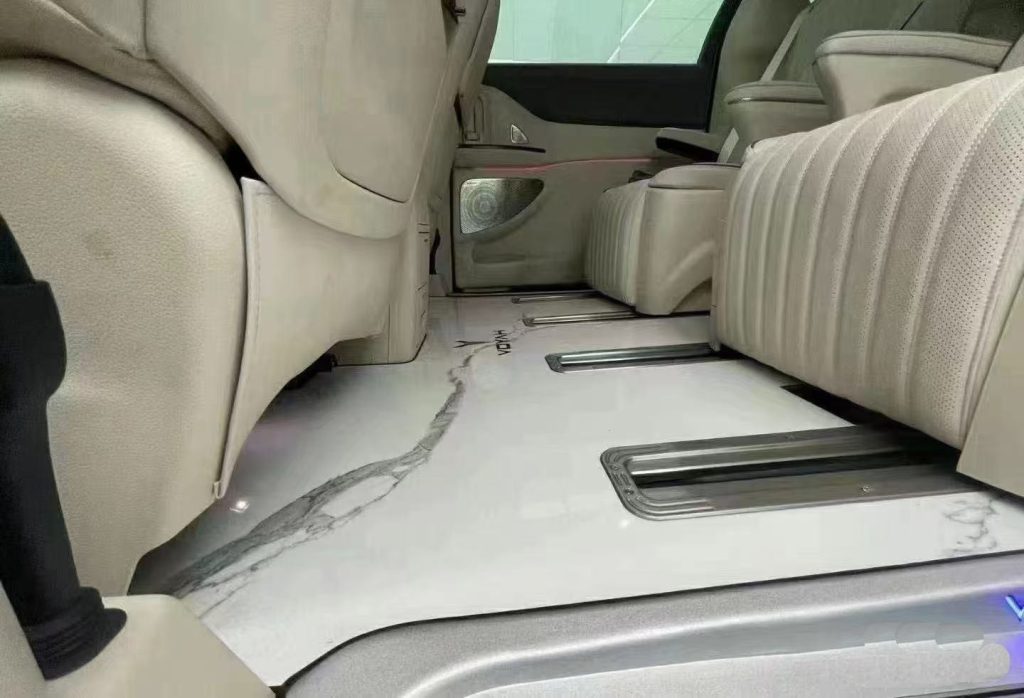 7-seater VOYAH Dreamer