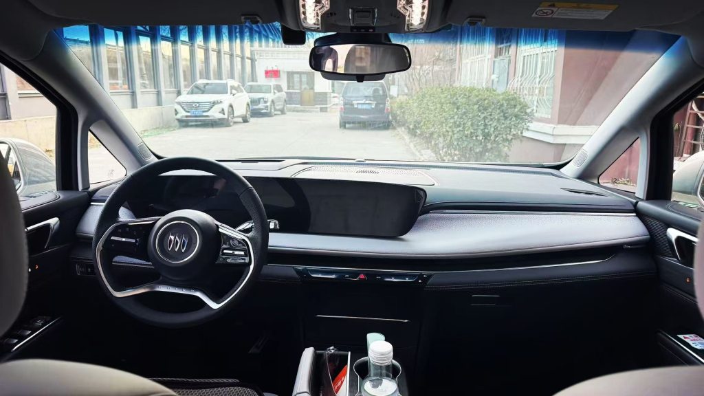 7-seater Buick Business ES (New)