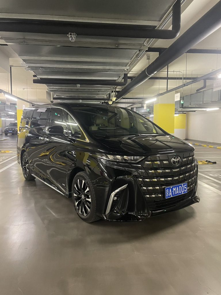 24 models of Alphard MPV 2.5 hybrid