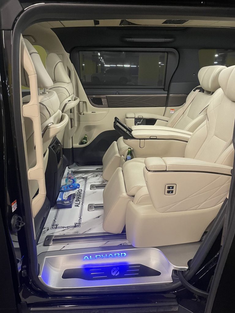 24 models of Alphard MPV 2.5 hybrid